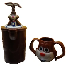 Nestle Quik bunny mixer pitcher 2 handled cup vintage lot 2 plastic