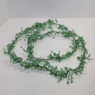 POTTERY BARN Green Glass PEPPERBERRY Garland 5 