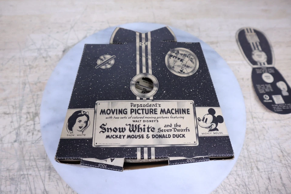 Máquina de imágenes móviles Blancanieves 1938 pasta de dientes Pepsodent Premium Disney EE. UU. Foto 3 de 4