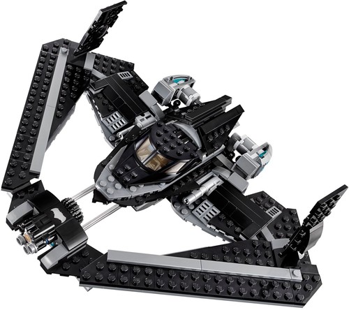 LEGO Batman v Superman: Dawn of Justice 76046 Heroes of Justice: Sky High Battle - Picture 2 of 13