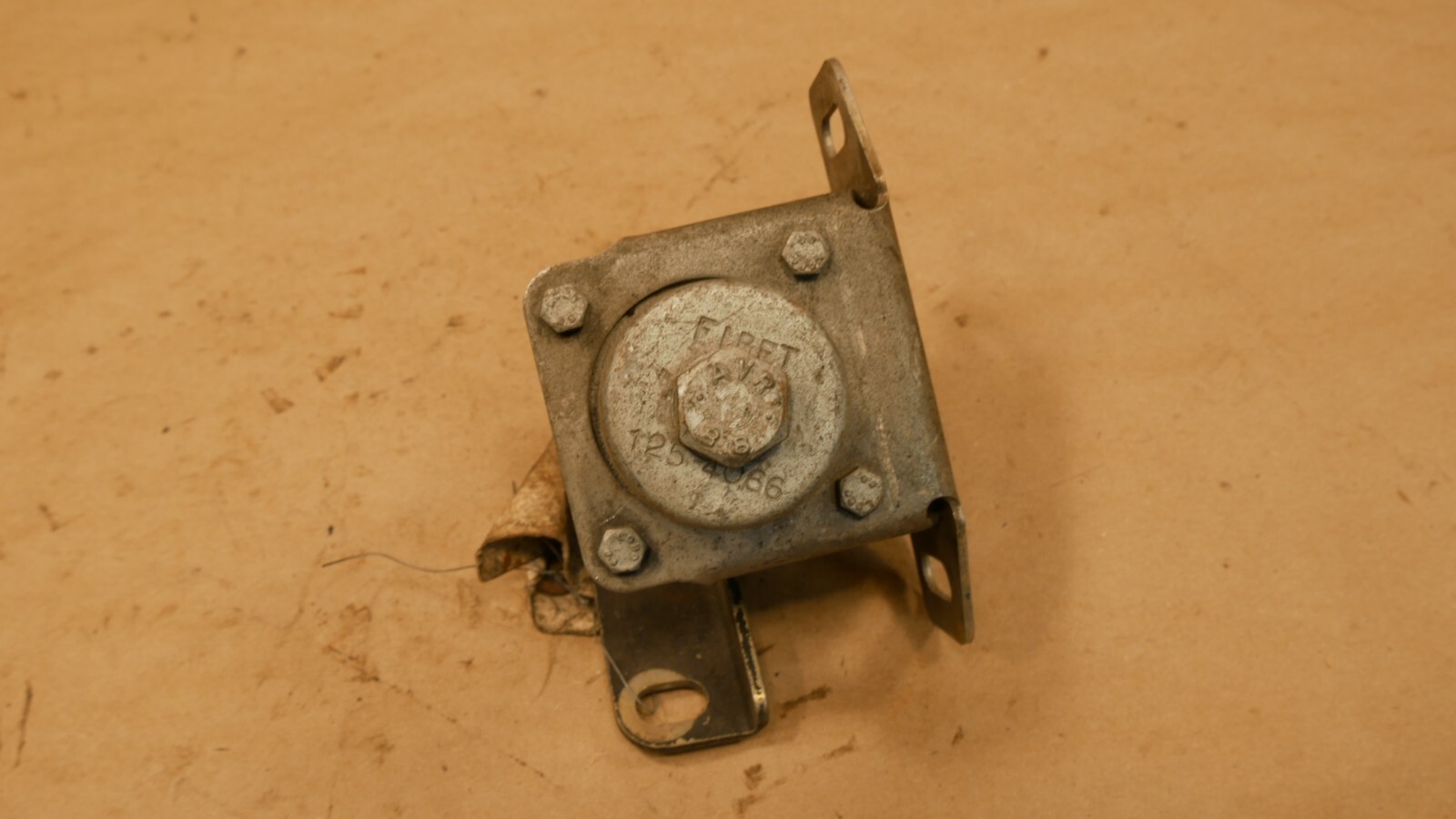 Ferrari 348 355 Mondial Exhaust Mounting PN 139180