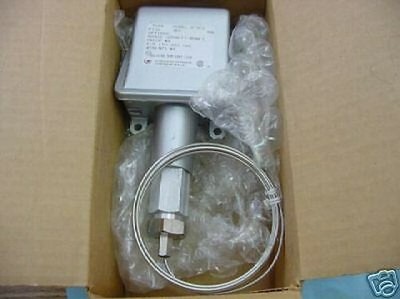 United Elektrik Typ F100, Mdl 3BS Druck Schalter Neu aus Altem Lagerbestand