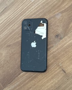 Original Apple iPhone 11 Gehäuse Rahmen Glasbruch Für Refurbisch Schwarz