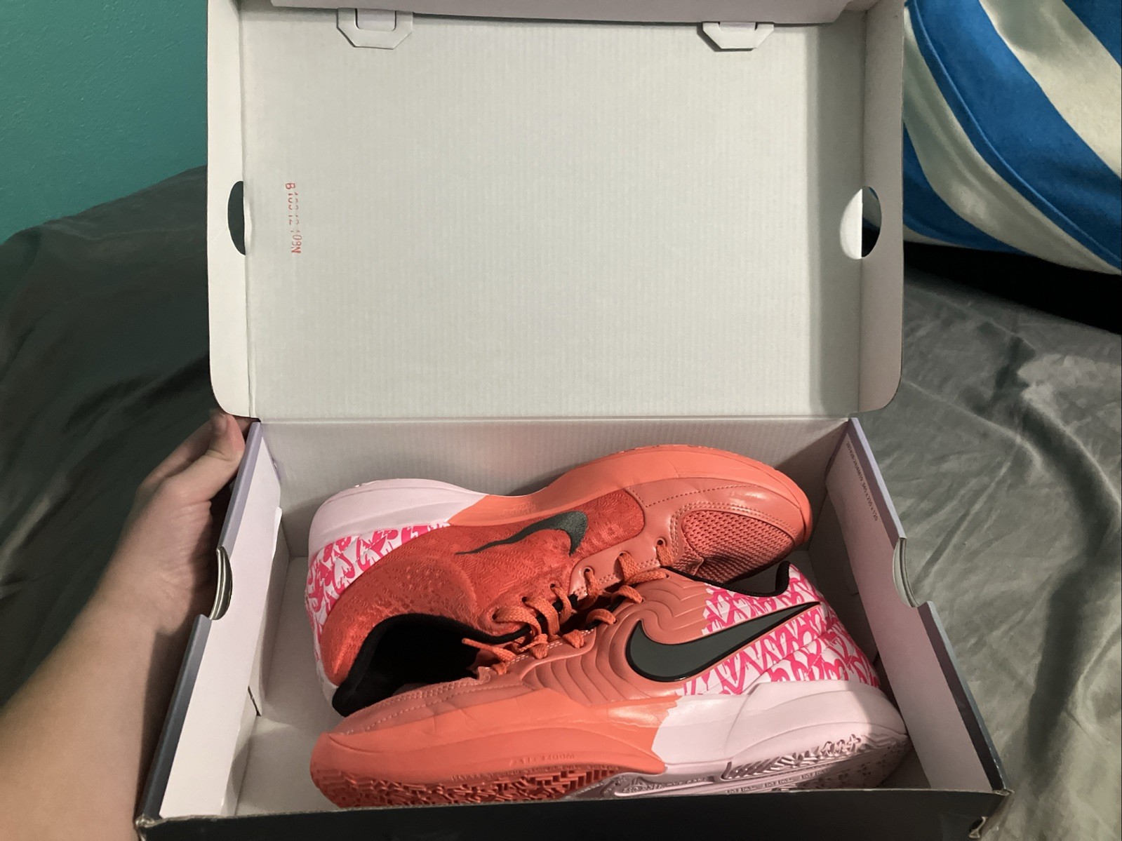 Ja 2 Heart Eyes Used Size Us 10 Men’s  Doesn’t Come With Tissue Paper In Box Or