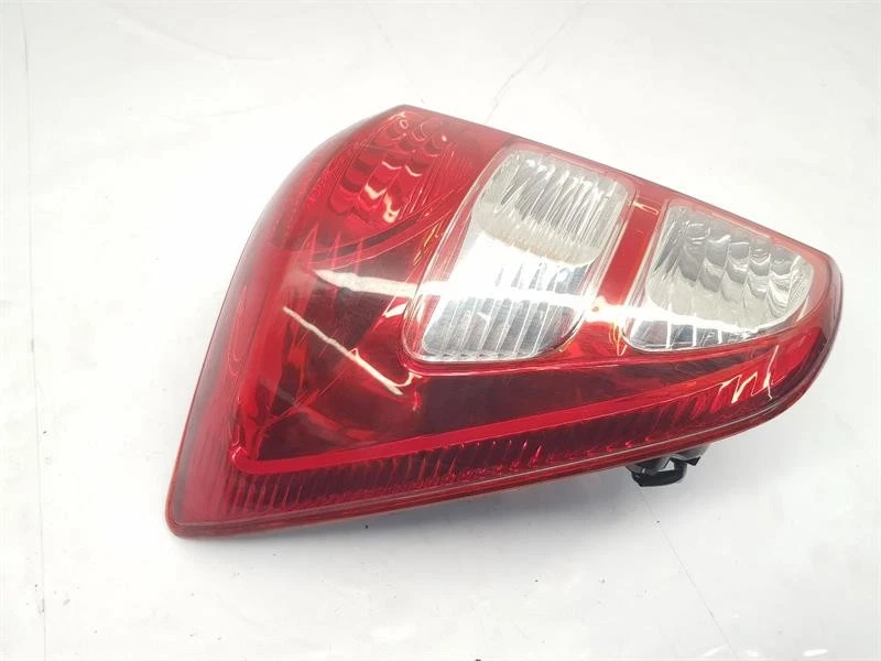2008 DAIHATSU TERIOS REAR TAIL LIGHT LH PASSENGER SIDE 5 DOOR ESTATE - Image 2 of 4