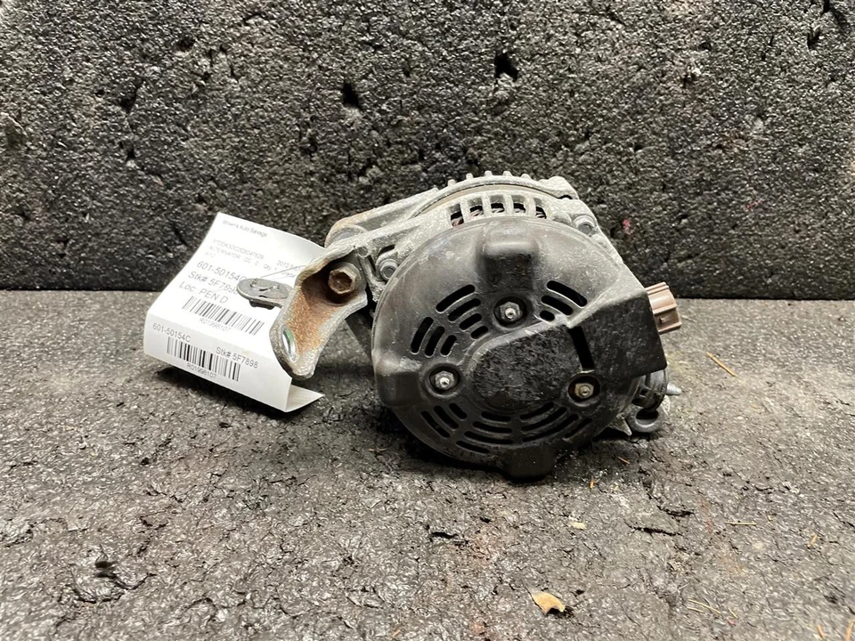Used Alternator fits: 2012 Toyota Sienna 150 amp Grade A Foto 2 de 4