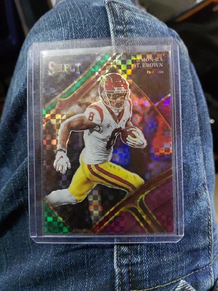 2023 Panini Select  - Field Level Amon-Ra St. Brown #156 gold Squares  - Image 2 of 3