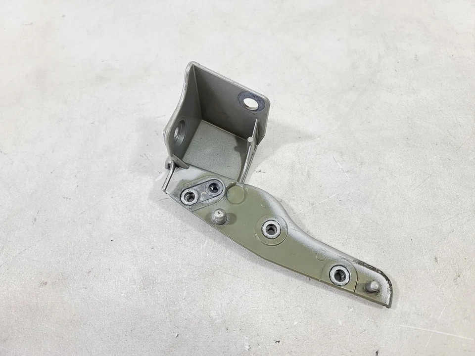 17-20 JAGUAR F-PACE SUPORTE DE MONTAGEM PARA-LAMA DIANTEIRO DIREITO DO LADO DO PASSAGEIRO FABRICANTE DE EQUIPAMENTO ORIGINAL - Imagem 2 de 4