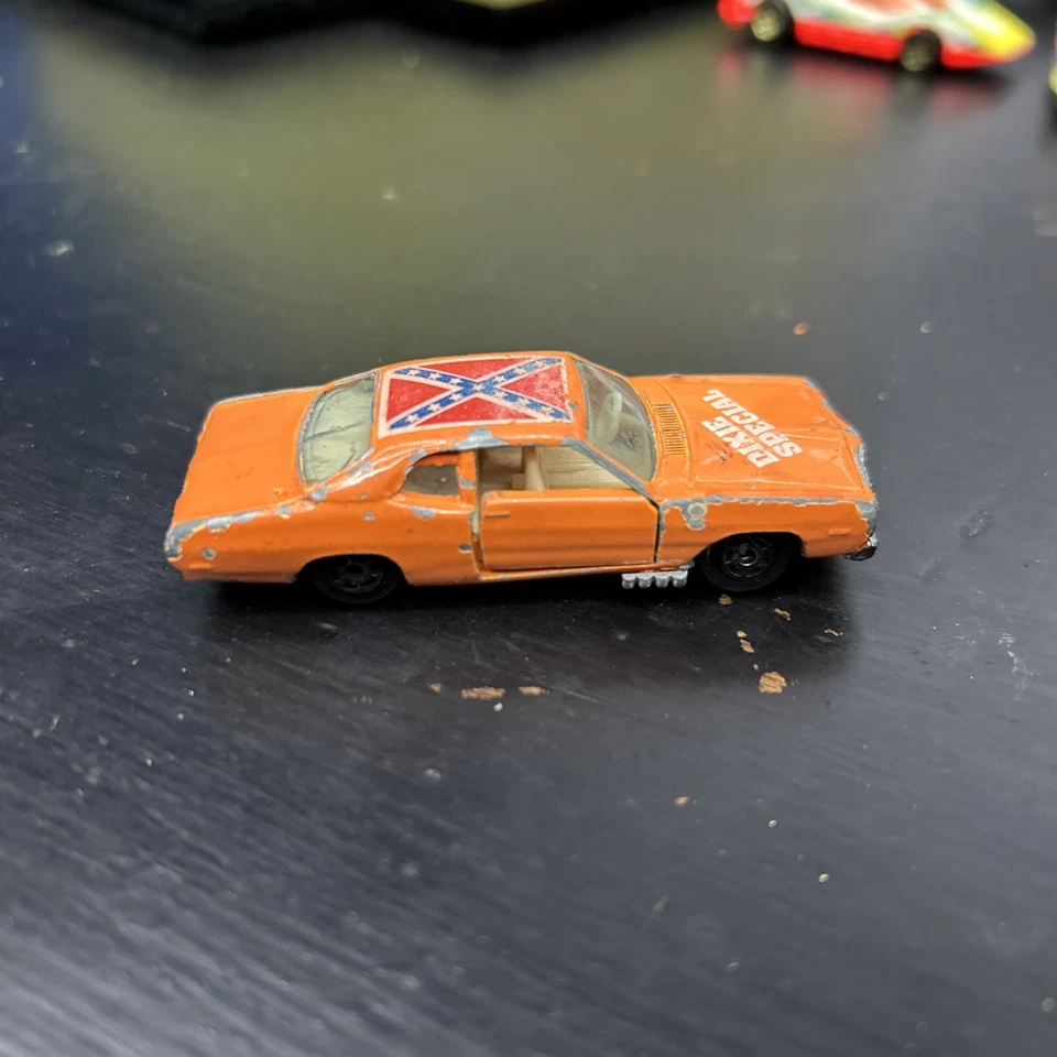 Yatming Plymouth Nº 1057 Dixie Special Foto 4 de 4