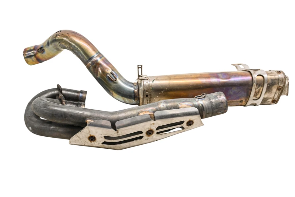 04 Tubo de escape silenciador Polaris Predator 500 2x4 y tubo de cabezal Yoshimura Foto 2 de 4