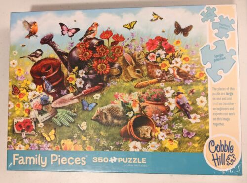 Spring Story Brambly Hedge 1000 Piece Jigsaw Puzzle Cobble Hill