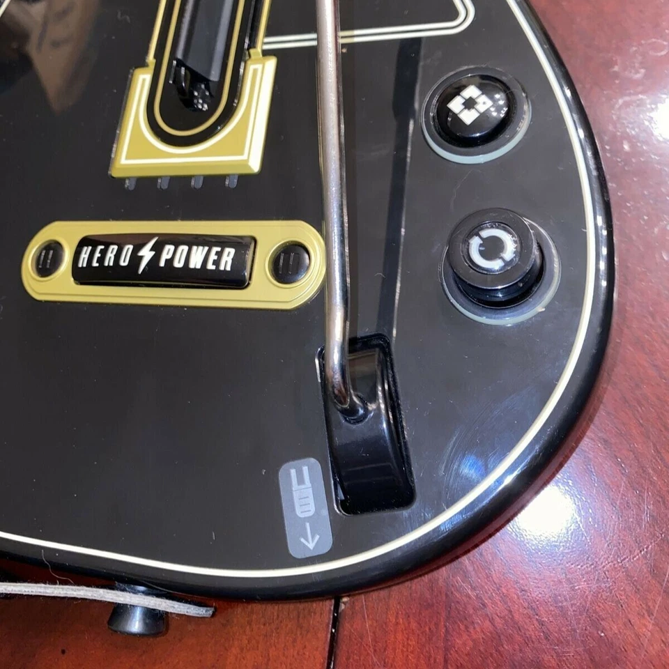 Mando Inalámbrico Activision Guitar Hero Power Xbox 360 PS3 Negro Dorado Foto 2 de 4