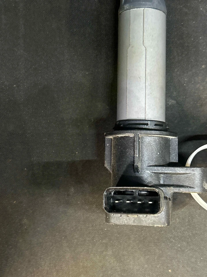 Fits 2007-11 CADILLAC DTS Ignition Coil/ignitor OEM:12597745 Foto 2 de 3