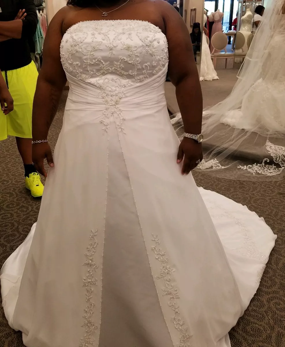 Wedding outfits top size 20