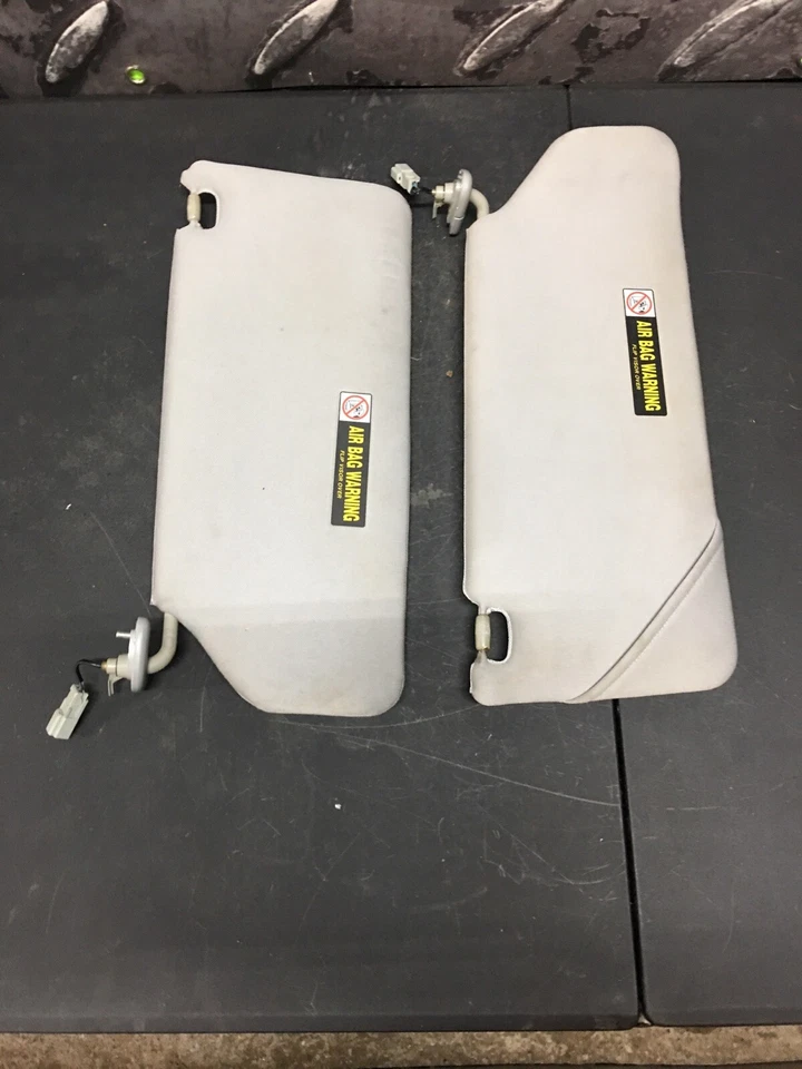 Солнцезащитные козырьки 2006 Honda Odyssey для водителя и пассажира от оригинального производителя - Изображение 2 из 4