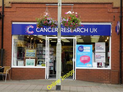 Foto 6x4 Cancer Research Charity Shop, 15, Bampton Street, Tiverton Tive c2014
