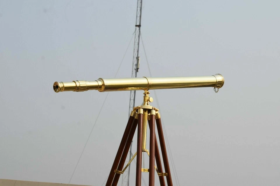 Telescopio maestro de puerto de latón de pie de 64" náutico con diseño de soporte de trípode Foto 2 de 4