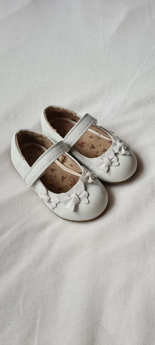 Baby girl white shoes size outlet 4