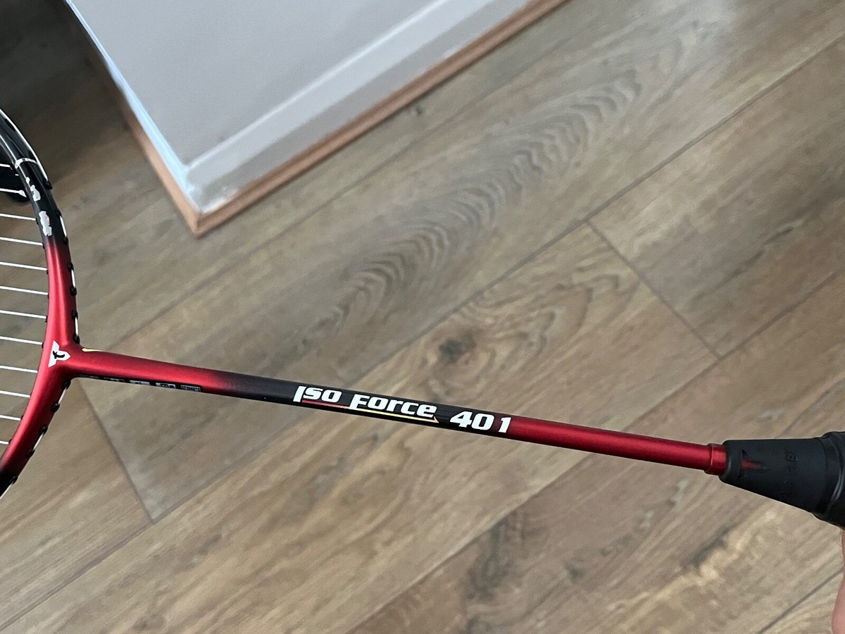 Yonex Astrox 88 Play (4UG5) Siyah - Gümüş Badminton Raketi Fiyatları, Özellikler