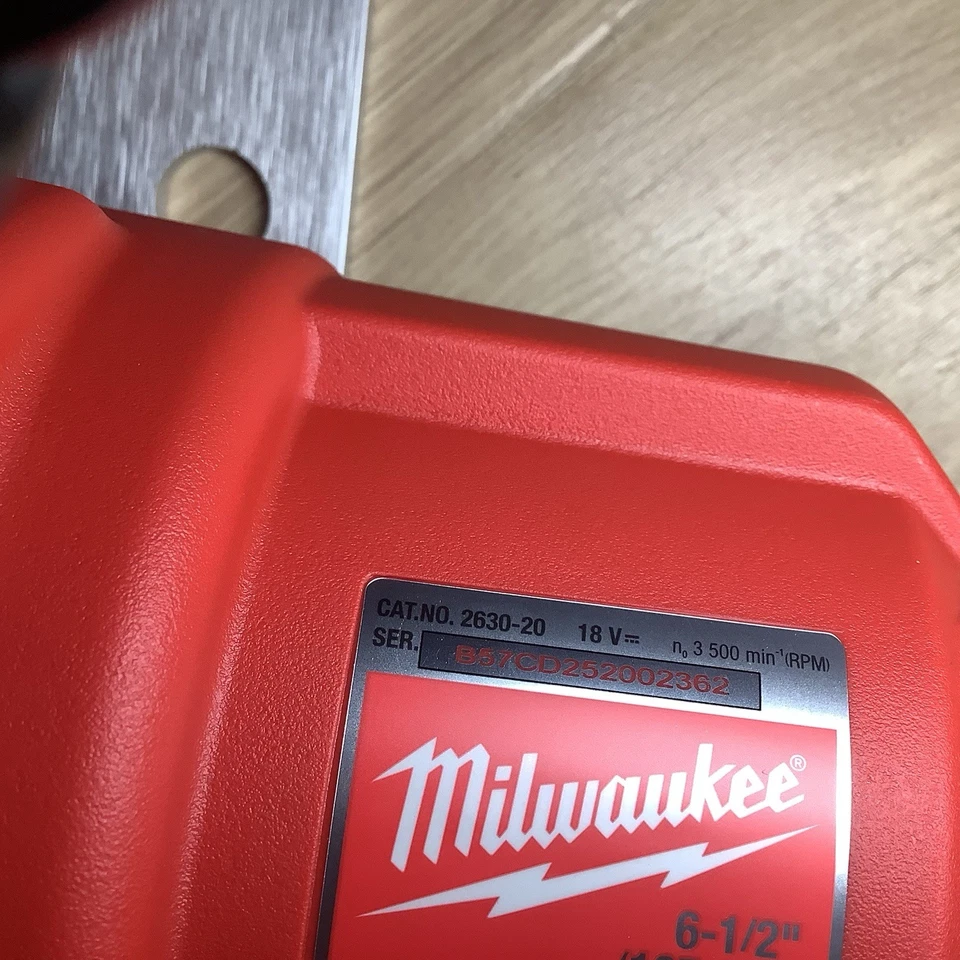 Milwaukee 2630-80 M18 18V Cordless Li-Ion 6-1/2 in. Circular Saw (Tool Only) - Image 4 of 4