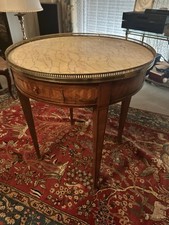 TABLE RONDE GUÉRIDON STYLE À PLATEAU MARBRÉ