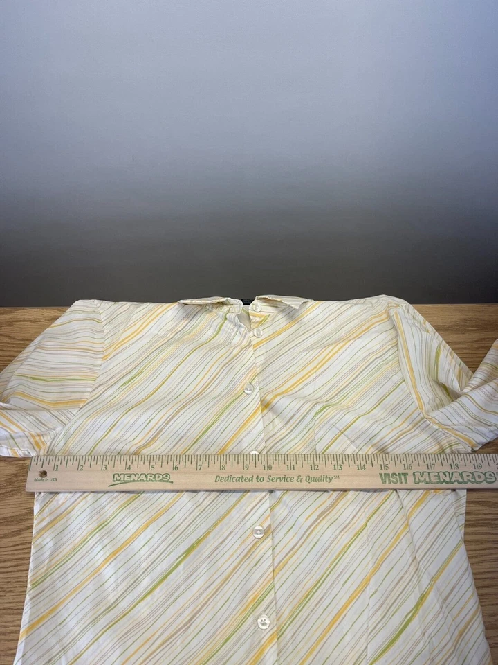 Kenneth Cole Top Women's Size 8 White Striped Long Sleeve Button Up Shirt - Image 3 of 4