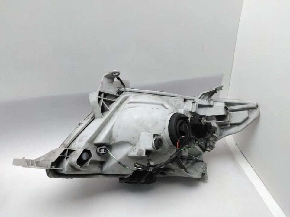 Faro delantero derecho TOYOTA HILUX O/S 2005-2012 camioneta desconocida Foto 3 de 4