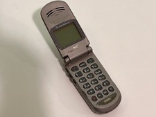 Motorola V3688 – Beige Color - Vintage Cell phones