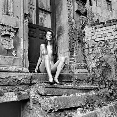 Akt in Görlitz.  Hasselblad-Foto von Horst Werner als Fine Art Print
