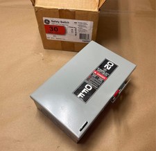 GE 30 Amp 240-Volt 3 Pole Fusible Indoor General-Duty Safety Switch TG4321