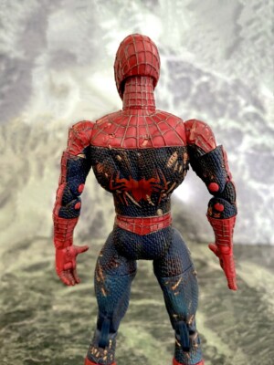 Figura De Accion Marvel Battle Ravaged Spider-man