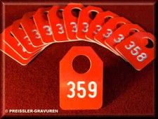 10 gravierte GARDEROBENMARKEN Marken PVC Garderobe Marken Nummern 4 Farben NEU