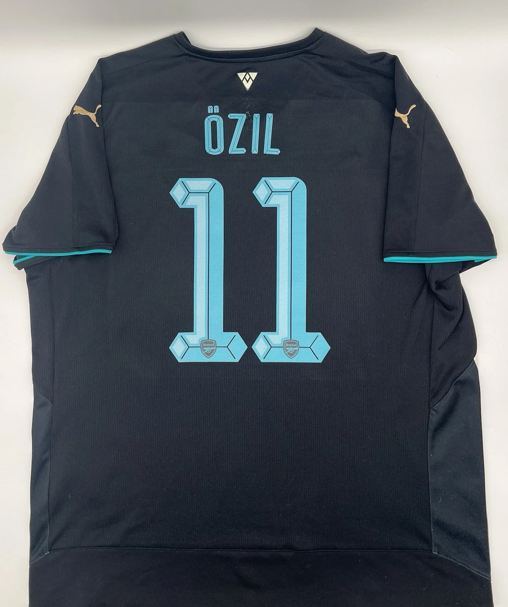 Arsenal Men Mesut Ozil International Club Soccer Fan Apparel and