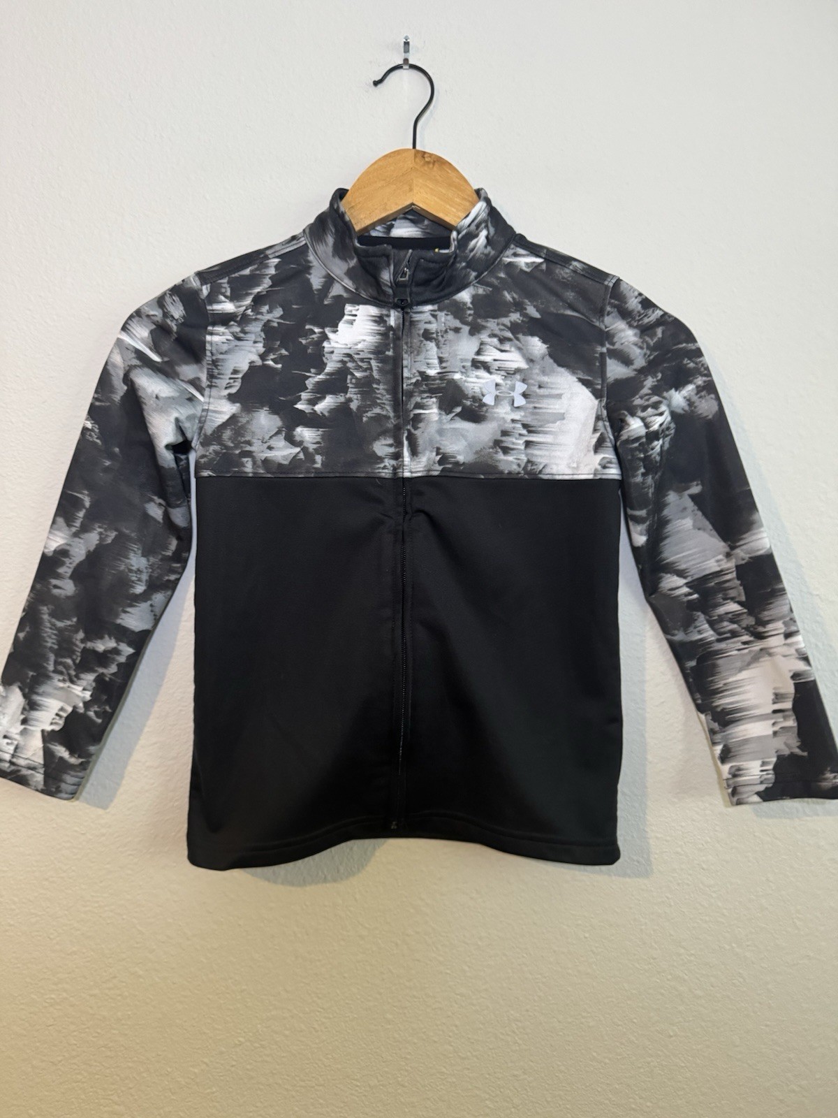 Under Armour Gray Camouflage/ BlackCamo Full Zip Jacket Yout