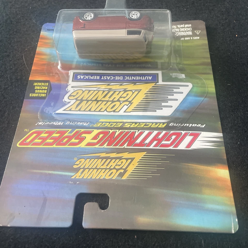 Johnny Lightning Lightning Speed Volkswagen Van Racers Edge Racers Wheels Diecas - Image 4 of 4