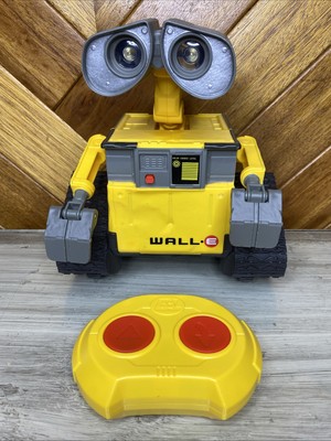 Disney Pixar Wall-E RC Figure Remote Control Robot Talking Moves 2020 Mattel Toy