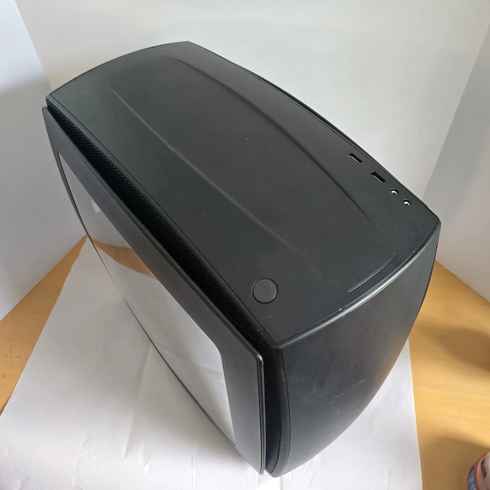 NZXT Manta ITX Black Discontinued Desktop PC Case - Image 2 of 4