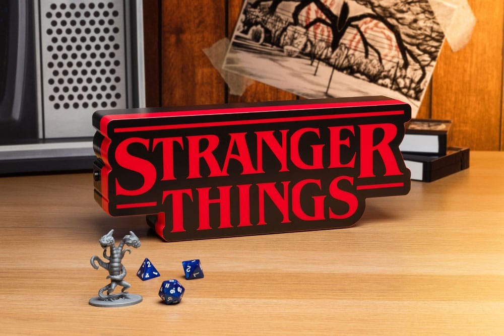 Paladone Products Rosso Lampada Da Tavolo, Stranger Things Leuchte Logo 31 Cm - Immagine 4