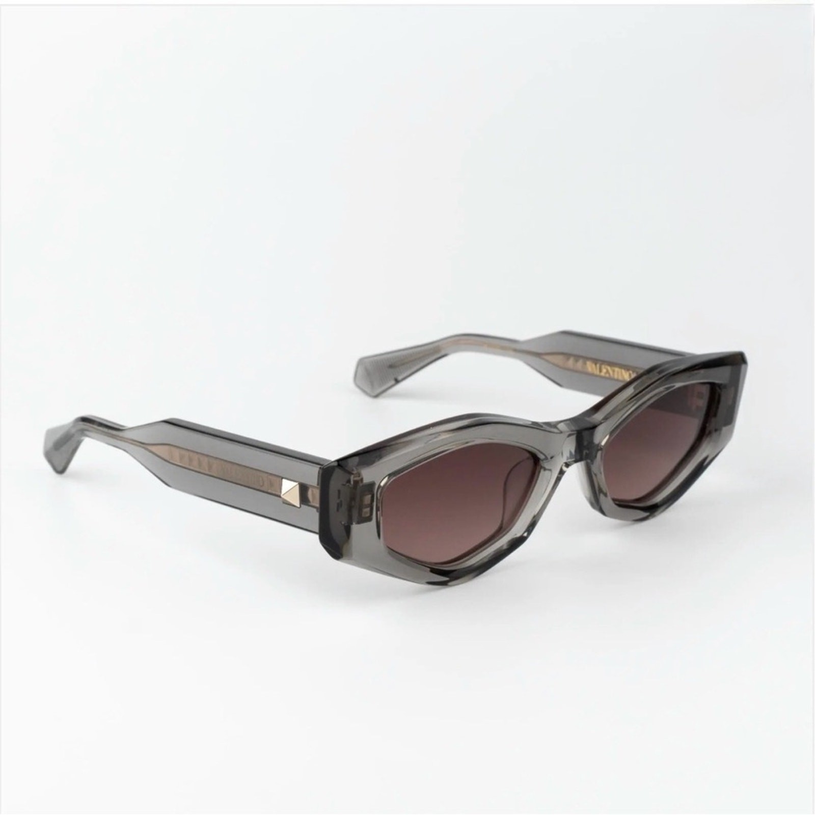  New! Valentino V TRE VLS 101C, Stylish Gray Sunglasses, Authentic thumbnail 7