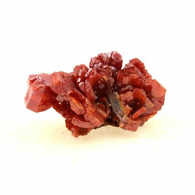 Vanadinit. 64,0 Ct. Mibladen Mining District, Midelt, Marokko.