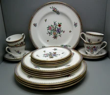 Spode LOWESTOFT FLOWERS C1701 20 Piece Set FOUR PLACE SETTINGS