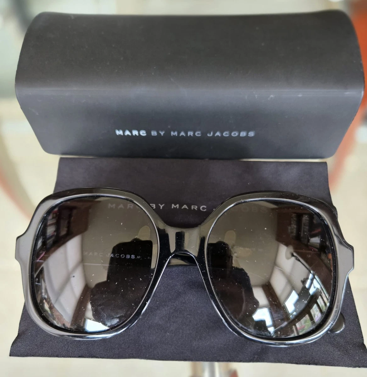 Marc Jacobs Sunglasses & Sunglasses Accessories for Women  display picture 1