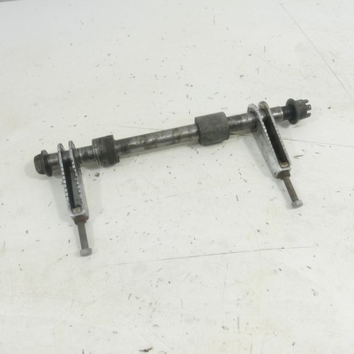 Honda CB 400 N EZ:85 Hinterradachse Achse Hinterrad Distanzen Schraube 56715