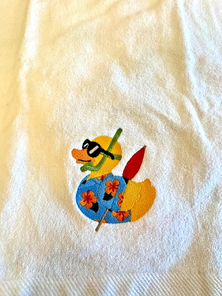 Juego de 2 Toallas de Mano Bordadas Yunque Hawaii Playa Snorkel GOMA DUCKIE Blanco Foto 3 de 4