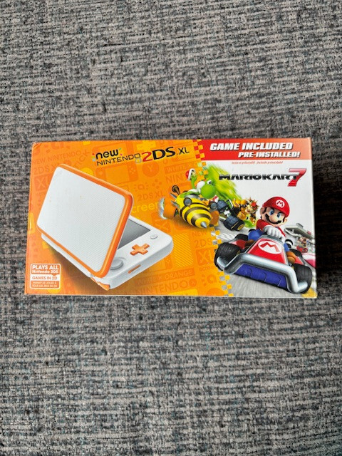Nintendo 2DS XL Mario Kart 7 Console Bundle - Orange/White for