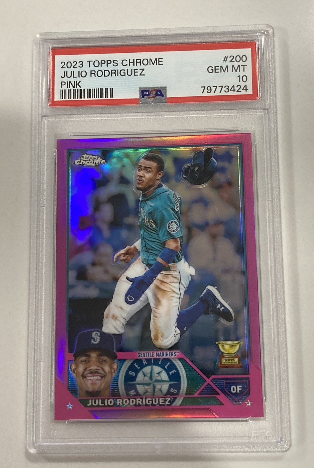 2023 Topps Chrome Julio Rodriguez PSA 10 RC Cup Pink Refractor #200 Mariners