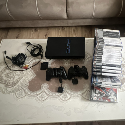 Sony PlayStation 2 PS2 Konsole mit 2 Controllern, Kabeln & spiele