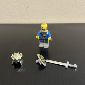 Lego Castle Knights Kingdom I  King Leo Minifigure 6026 6098 6091 6095