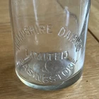 Vintage HAMPSHIRE DAIRIES LTD BASINGSTOKE Small  Half Pint MILK BOTTLE