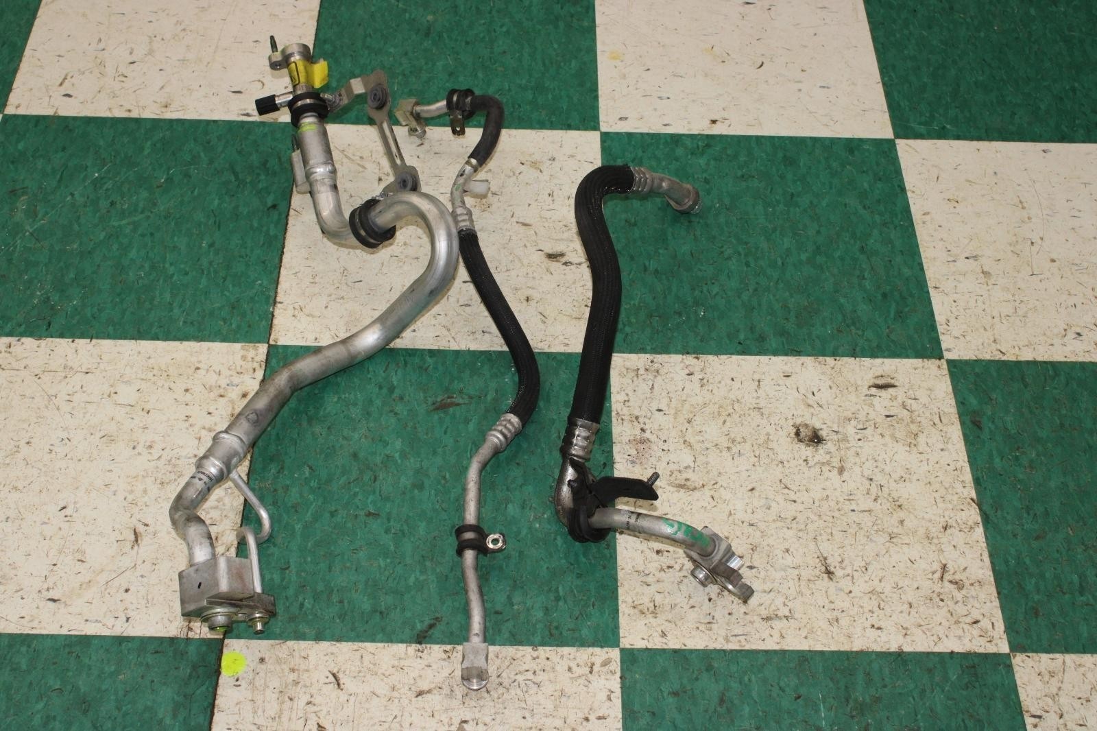 Maserati Ghibli 2014-2021 A/c sets Set